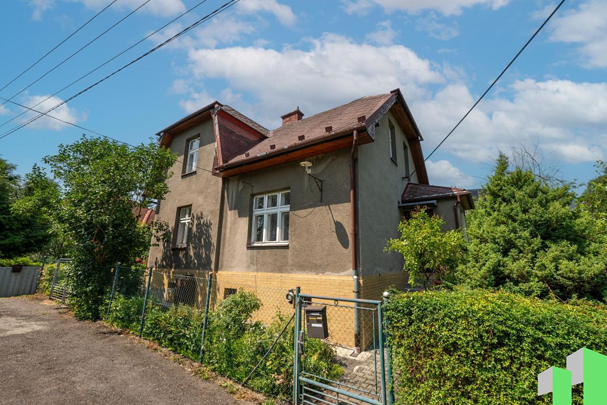 Prodej rodinného domu 130 m², pozemek 588 m²